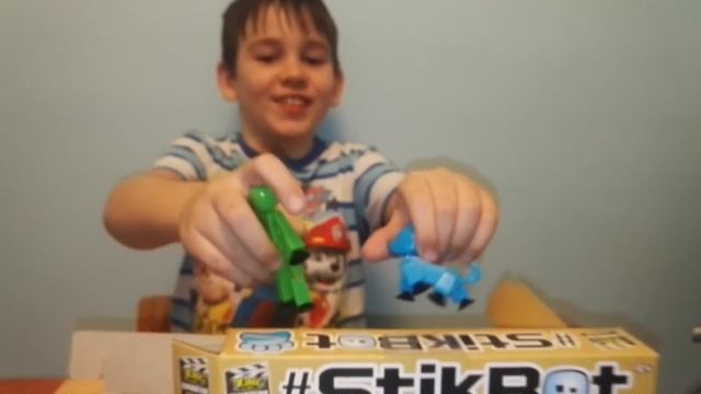 Stick Bots распаковка новые игрушки смотреть онлайн