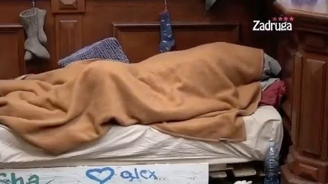 Zadruga 4 | Seks - Maja i Corba смотреть онлайн