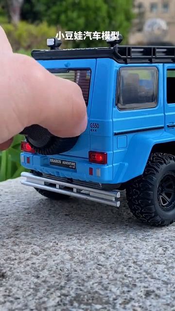 New upgraded off-road version 1:24 Mercedes-Benz Brabus G550 alloy pull-back car model toy decorati смотреть онлайн