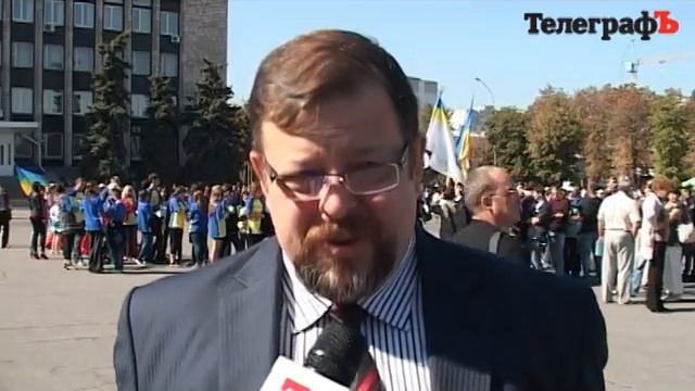 В Кременчуге в честь Международного дня мира прошел «Марш мира» смотреть онлайн