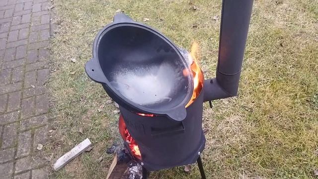 Чугунный КАЗАН на 10 л. и печь с дверкой. Обжиг казана. Подготовка к первому использованию смотреть онлайн