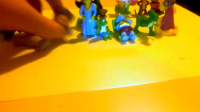 Копия видео "Обзор на мою коллекцию игрушек Kinder Surprise" смотреть онлайн