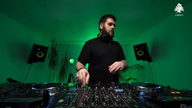 Li Beirut - For Beirut ft. Kris Korban | Room One Live смотреть онлайн