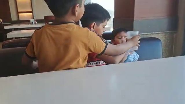 ARNAV PARTH AND MASHA RESTAURANT TIME смотреть онлайн