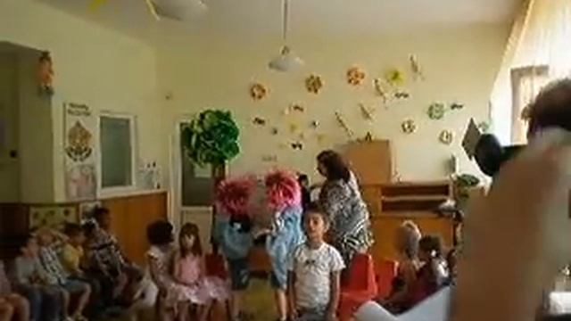 "ПРИКАЗКА ЗА ВЪЛШЕБСТВОТО НА ДЕТСТВОТО" смотреть онлайн