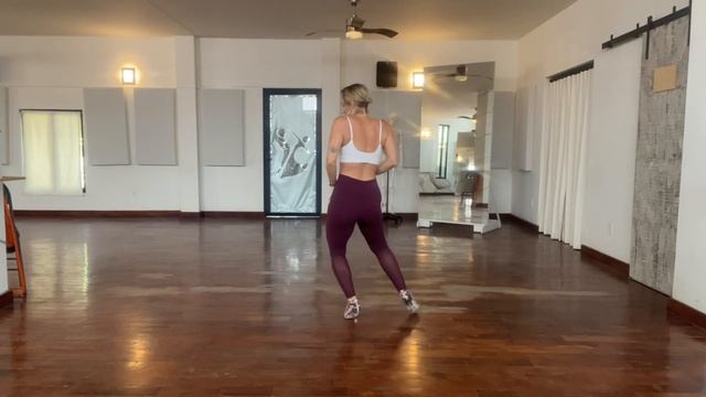 Sexy Ladies Styling Routine - Sensual Movements For Women