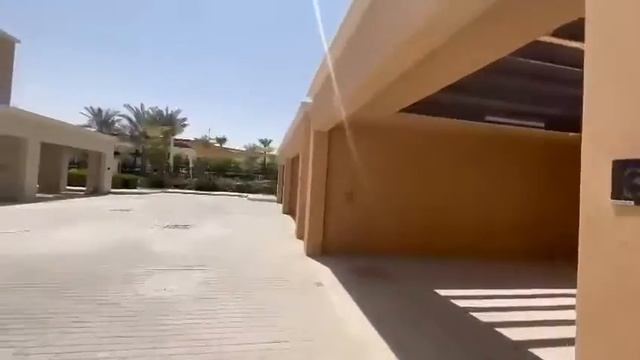 Villanova Spacious 2 Bedroom + Maids Room Townhouse at Amaranta смотреть онлайн