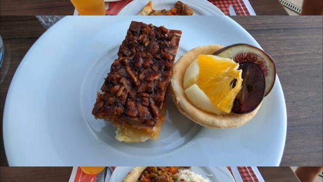 Throne Beach Resort And Spa 5* пляж, ужин и мини диско.