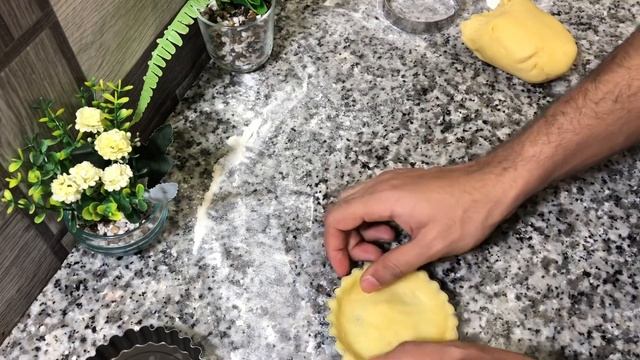 Tarte au citron 🍋 طارط بالحامض راائعة بسيطة و منعشة تحضر في 10دقائق смотреть онлайн