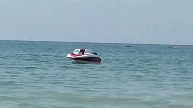 Илюша и Давид отдых Южный. Дети играют .Kids a play. смотреть онлайн