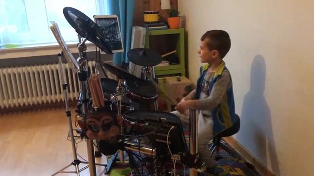 Daniel Drummer 6 - Livin on a Prayer (elektro) смотреть онлайн