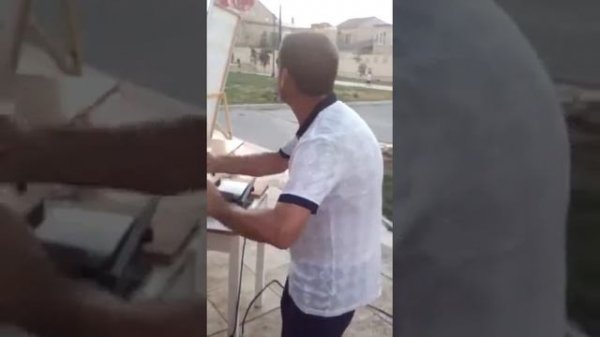 СМОТРЯЩИЙ ГОРОДА ДЕРБЕНТА