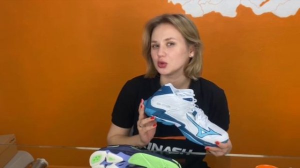 БЕСТСТЕЛЛЕР 2024 ГОДА | Mizuno WAVE LIGHTNING Z8 | Обзор и сравнение