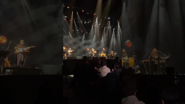 Tutuşmuş Beraber - Melike Şahin #volkswagenarena #melikeşahin #tutuşmuşberaber смотреть онлайн
