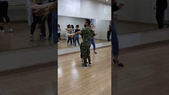 florianrus, MIRA - Strazile din Bucuresti - Edelmiro Bachata Classes 04.10.19 смотреть онлайн