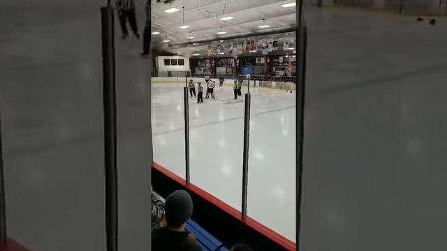 Hockey Fight LHSLF THOMMY COUTURE SAVARD Vs Cedric Verreault 2ie combats 21jan 2023 смотреть онлайн