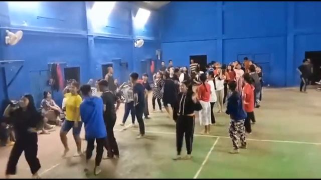 Hmar Arsi lâm zir mek. смотреть онлайн