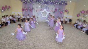 Танец с голубями