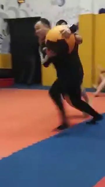 зебра фитнес клуб смотреть онлайн