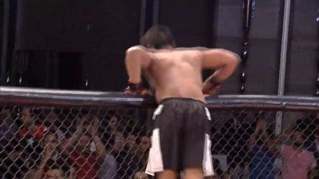 Jason Solomon Knocked Out In 9 Seconds By Amitesh Chaubey | SFL 43 India смотреть онлайн