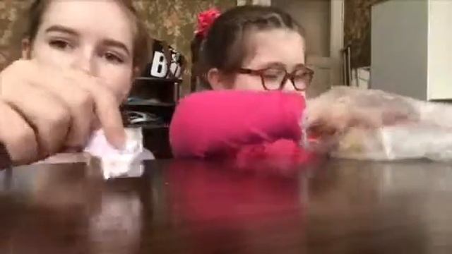 Слаймы от Маши и маленькой Ли смотреть онлайн