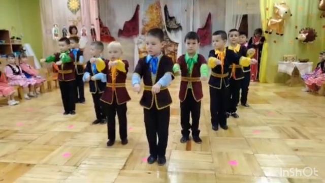 Фольклорный праздник: 