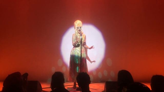Miss Malice - "You Don't Have to Say You Love Me" смотреть онлайн