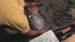 Вакуумная формовка пластика в детали пылесосом и деревянным ящиком сделать модель изпластмассы.