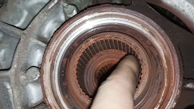 Хундай Ix35 срезало шлици полного привода в акпп.