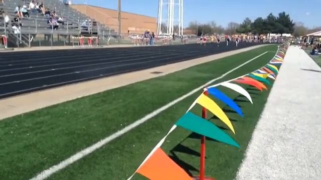 Girls 100 dash prelims Aurora Inv. смотреть онлайн