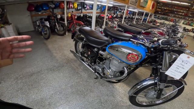 Secret Vintage British Motorcycle Backroom. - Must See - Wahoo! смотреть онлайн