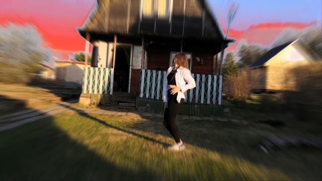Yeji 'RIVER' - Artist of the Month Dance Cover by Katya смотреть онлайн