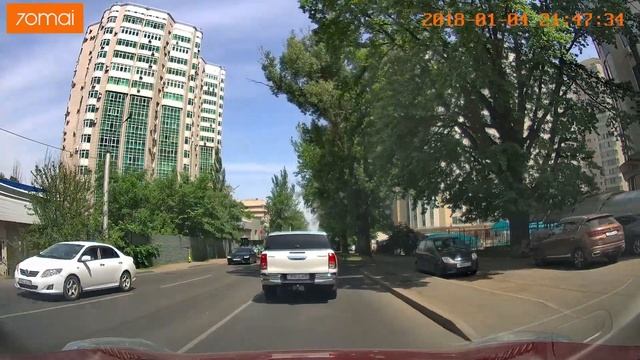 Алматы. Проспект Абая - Муканова. Май 2023. Казахстан. Almaty. May 2023. Kazakhstan. смотреть онлайн