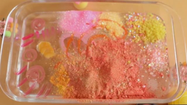 "Spring' Mixing'Pink,Yellow,Orange Eyeshadow,Makeup and glitter Into Slime! Satisfying Slime Video! смотреть онлайн