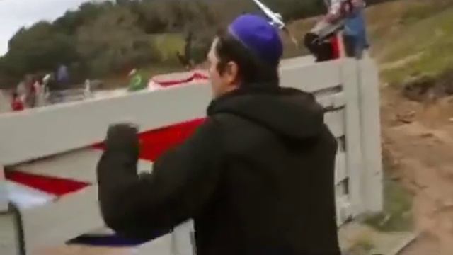 Бык,бычели и т.д смотреть онлайн