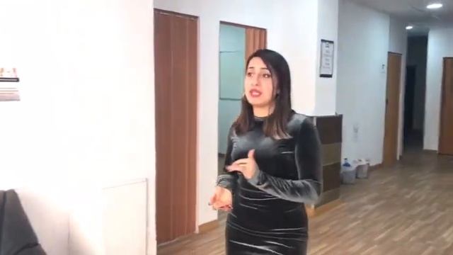¡Nuestros profes te están esperando! Acércate a Valencia Language Club Mislata! смотреть онлайн