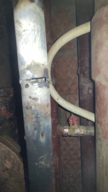 Вырезал кран на стояке ГВС смотреть онлайн