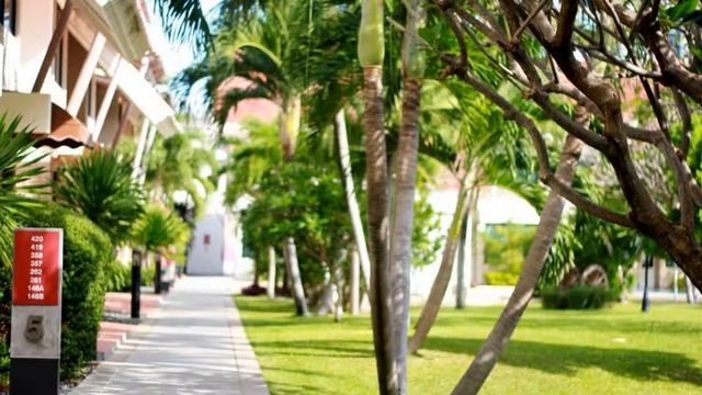 Hotel Tropicana, Pattaya Central, Thailand