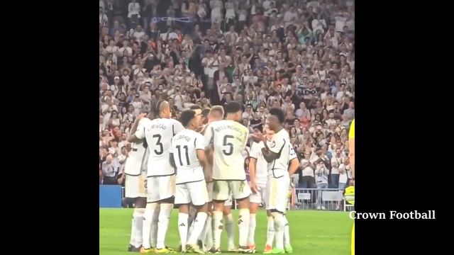 КАК ПРОВОДИЛИ ТОНИ КРООСА -ЭМОЦИАЛЬНОЕ ПРОЩАНИЕ КРООСА С РЕАЛОМ :РЕАКЦИЯ ФАНАТОВ, ПРОЩАЛЬНЫЙ КОРИДО смотреть онлайн