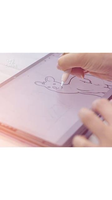 [생물스케치북] 킁킁..어디에서 좋은 냄새 안 나요? 특별한 향기의 주인공 사향노루 이야기 #사향노루그리기｜국립낙동강생물자원관 #shorts смотреть онлайн