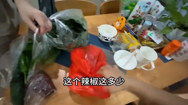 九歌：太瘋狂了！某超市搞活動，豬肉10元一斤，大家排隊瘋狂搶購！菜市場物價又漲了，買不起！吃不起！小龍蝦30元一斤#廣州生活 смотреть онлайн