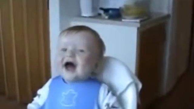 Funny video - laughing babies . Самое смешное видео. смотреть онлайн