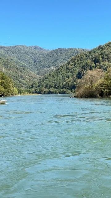 Горная Аджария. Водопады Мирвети, Мериси и Капнистави. Мосты царицы Тамары (Mountainous Adjara) смотреть онлайн