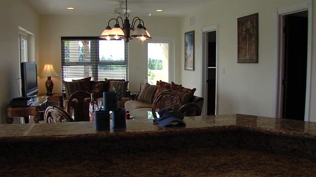 Blue Marlin Cove, Grand Bahama Island Experience смотреть онлайн