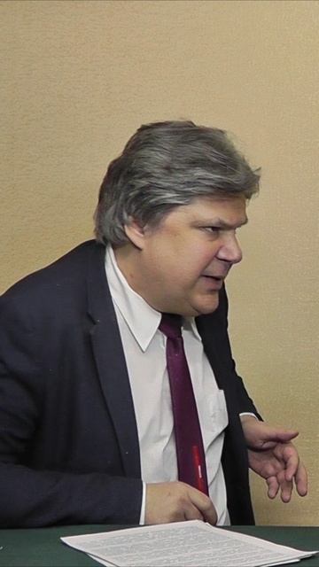 Вы что, воевали хоть раз частью, большей, чем бригада? Вы что, можете ударить полноценным корпусом? смотреть онлайн