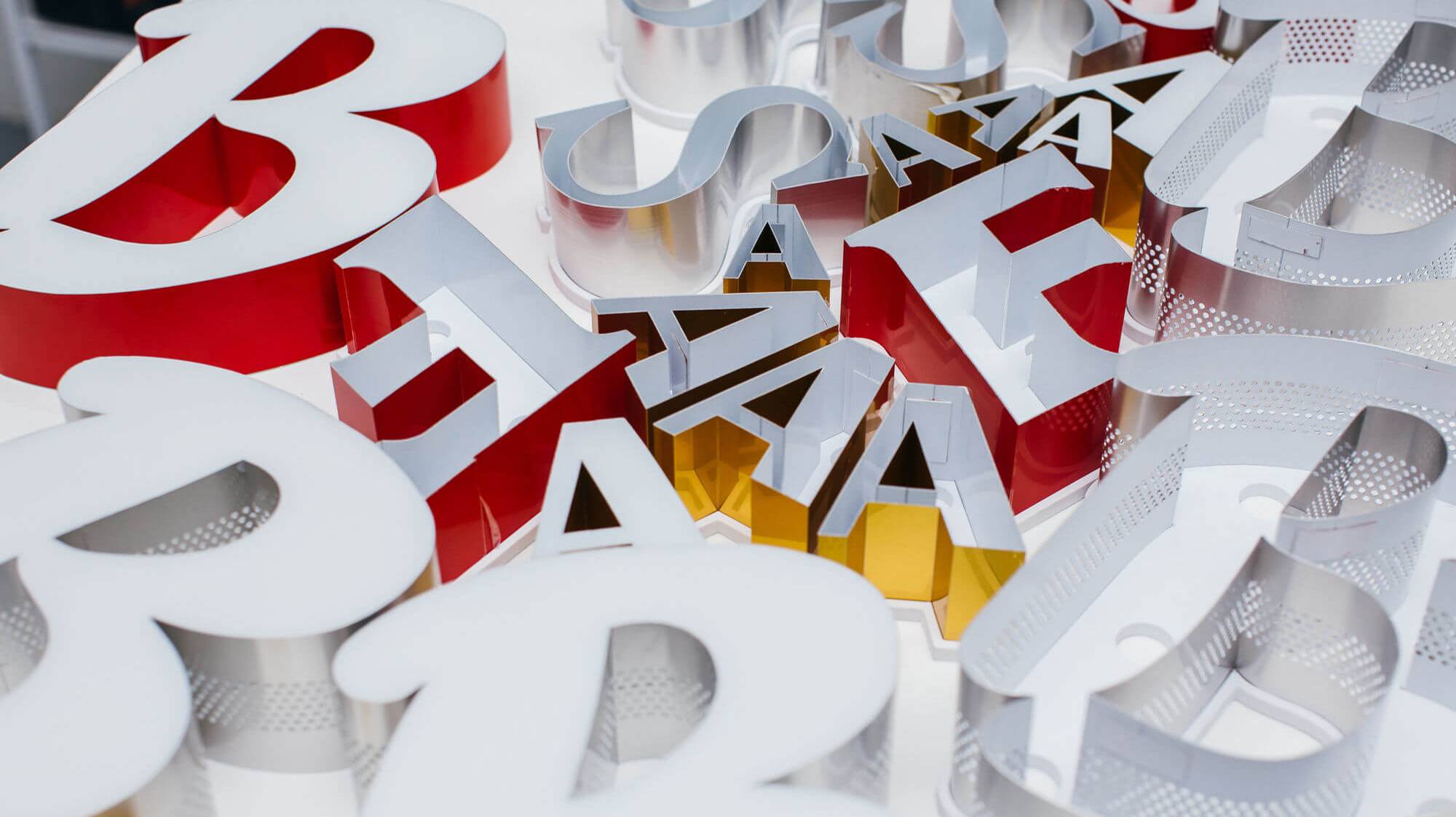 Рекламные буквы_Световые короба_Фасад Медиа Групп смотреть онлайн