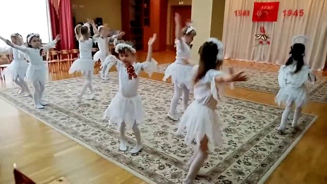 Коллектив "Пчёлки" танец "Ангелы победы" смотреть онлайн