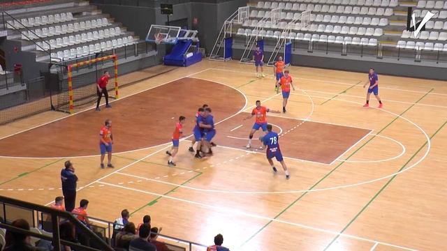 Resum del Club Balonmano Llíria A 30 - 20 Levante Marni смотреть онлайн
