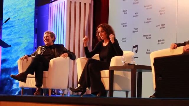 Ana Belén cuenta una anécdota ocurrida hace muchos años.El publico prefería al "Tití"de Valencia. смотреть онлайн