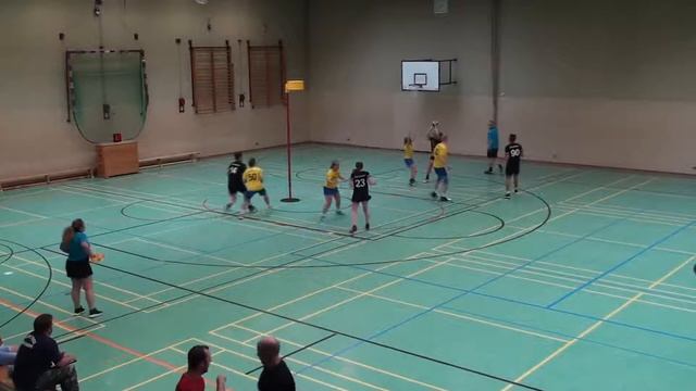Korfball 20/21 - KV Adler Rauxel S2 vs. HKC Albatros S2 part 1 смотреть онлайн